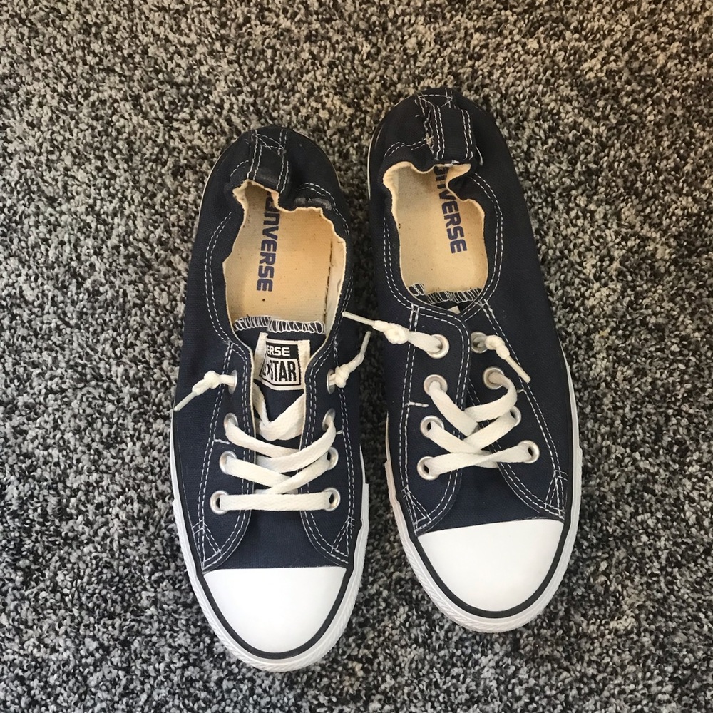 Converse slip on sneakers size 9 (scrunch back)